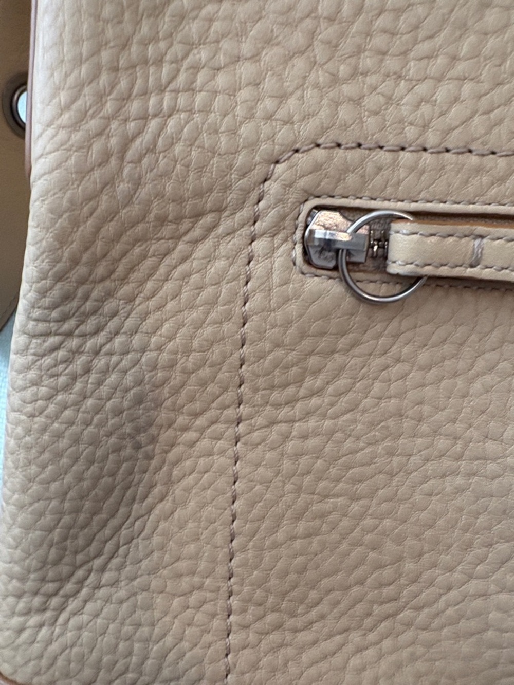 Coach Cream Pebbled Leather Shoulder Bag. - Picture 7 of 8